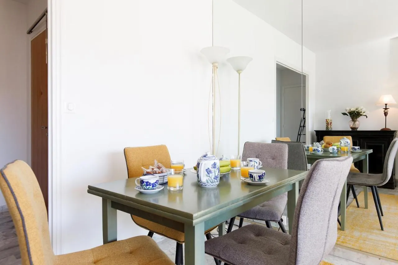 Elegance Yourhosthelper Le Cannet 0*,